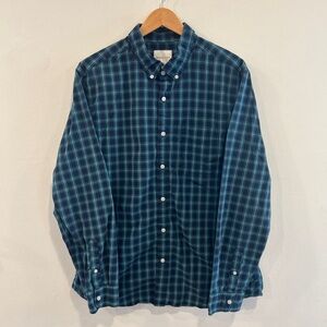 American Eagle Plaid Long Sleeve Button Down